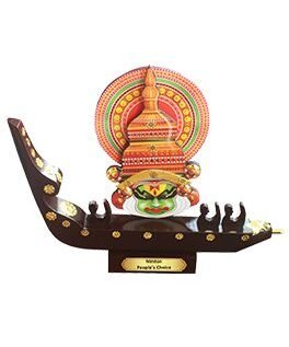 Enchanting Kathakali Wooden Boat Miniature Memento: A Harmony of Art and Tradition